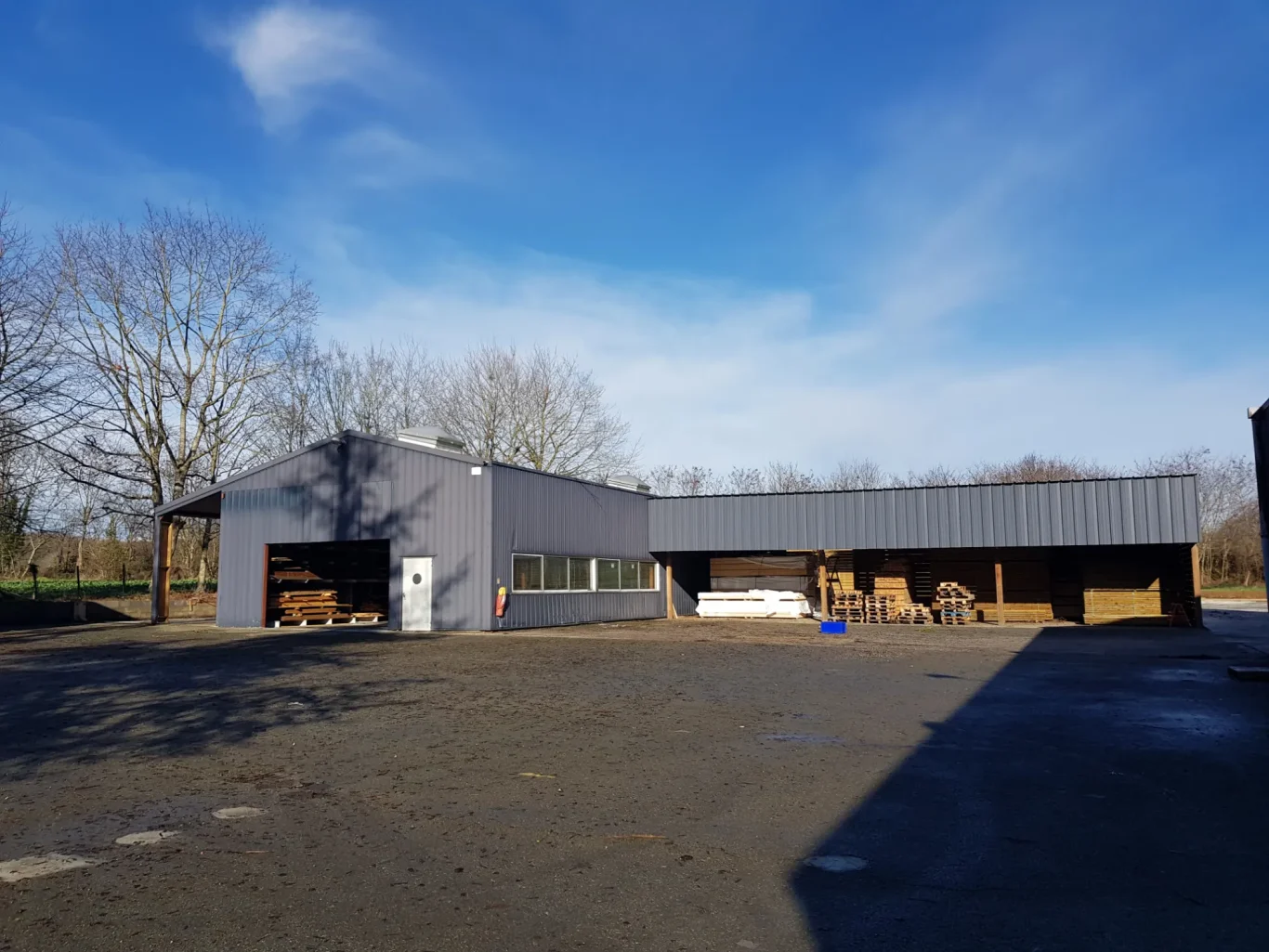 Entrepôt de stockage des bois Stockage des bois